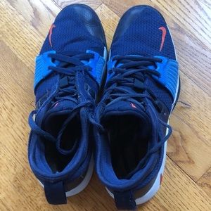 Nike Zoom Paul George Men’s Sneakers Size 9